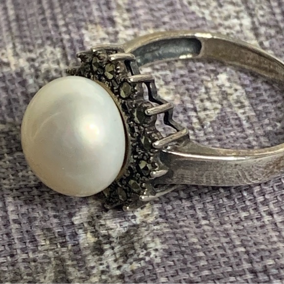 Sterling Silver Vintage Style Setting Pearl Ring - Picture 8 of 10
